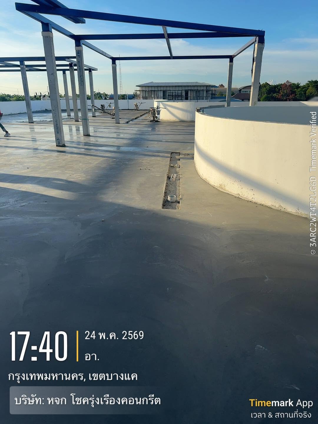 ผลงานเทพื้นคอนกรีต โชครุ่งเรืองคอนกรีต